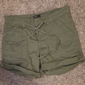 Olive Green Drawstring Cargo Women’s Shorts